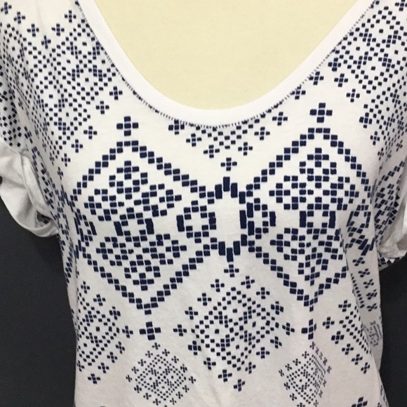 GAP top - Picture 2 of 4